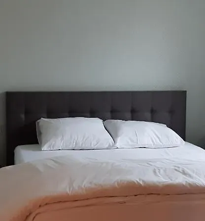 Vakantiehuis La Voliere Ouverte *